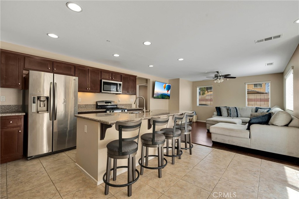 1445 Chinaberry Property Photo 13