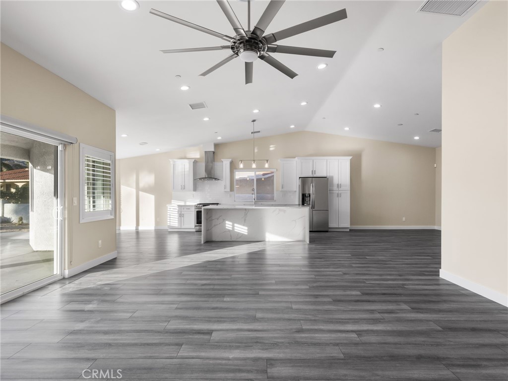 8576 Warwick Property Photo 13