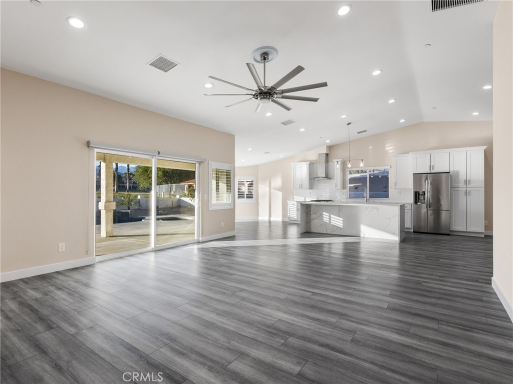 8576 Warwick Property Photo 20