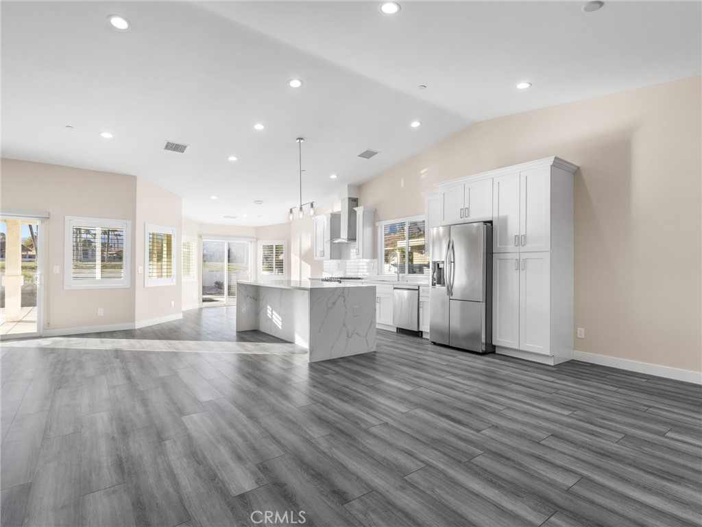 8576 Warwick Property Photo 23
