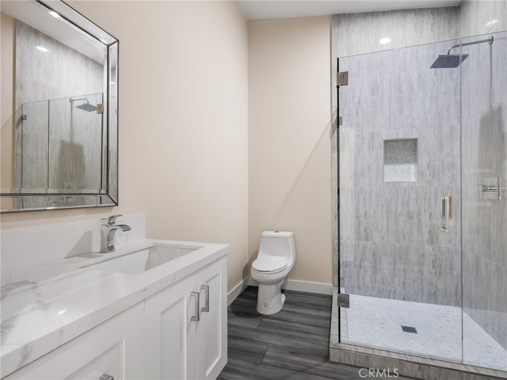 8576 Warwick Property Photo 25