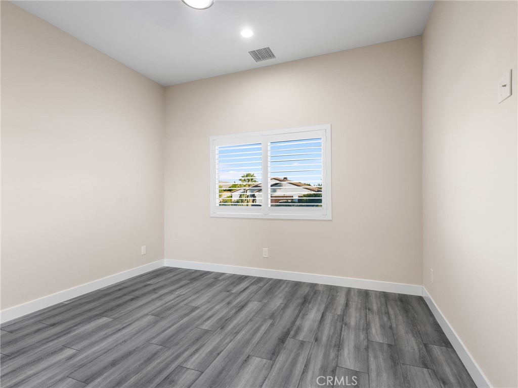 8576 Warwick Property Photo 31