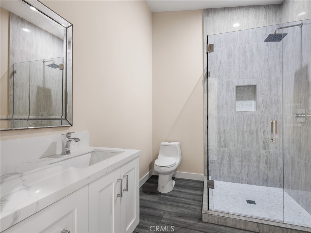 8576 Warwick Property Photo 33
