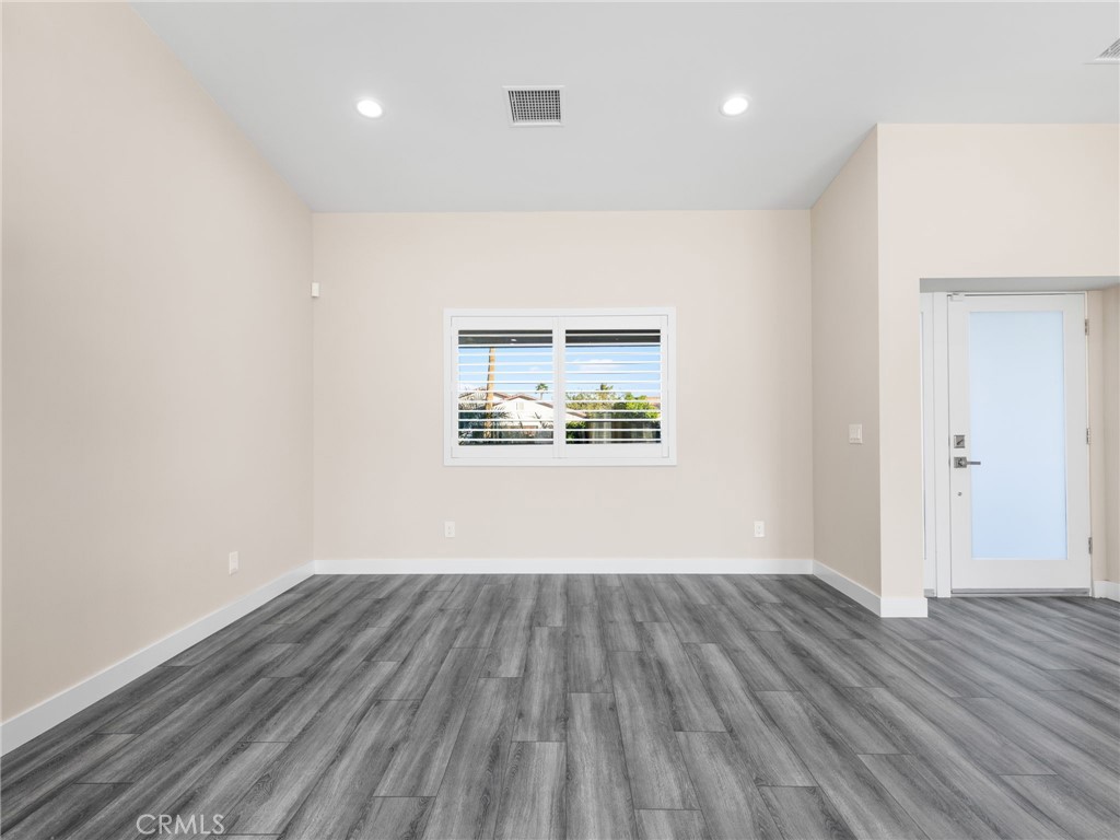 8576 Warwick Property Photo 35