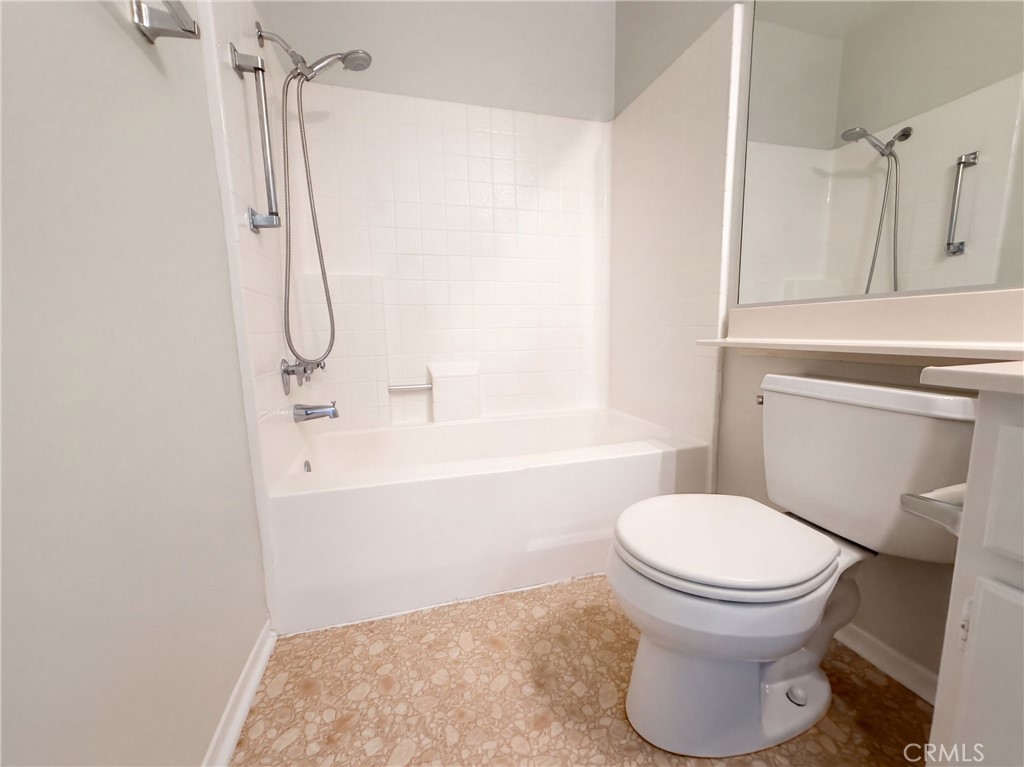 2591 Bedford Avenue Property Photo 17