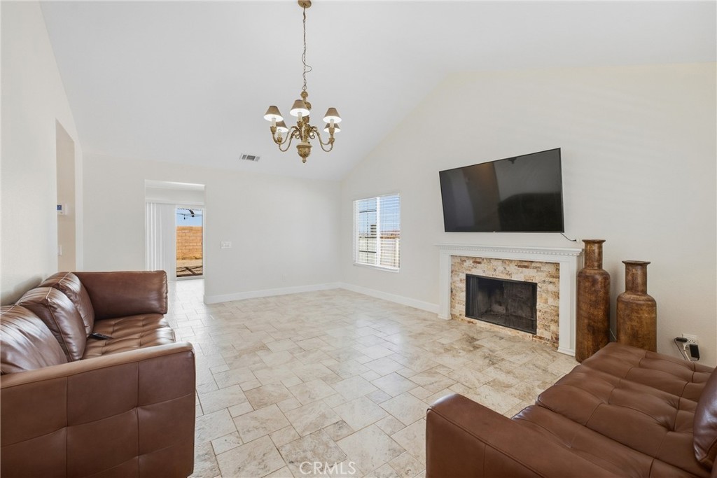 10814 Rose Court Property Photo 4