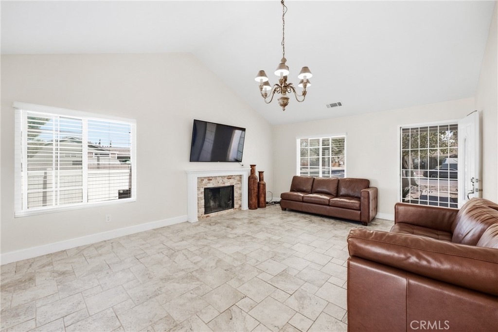 10814 Rose Court Property Photo 5