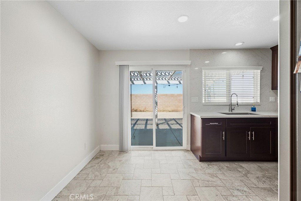 10814 Rose Court Property Photo 6