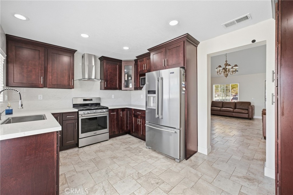 10814 Rose Court Property Photo 7
