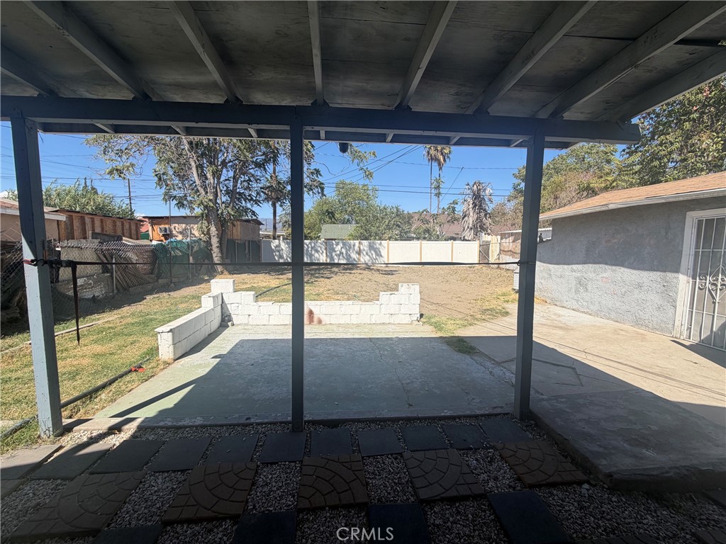 124 E Temple Property Photo 13