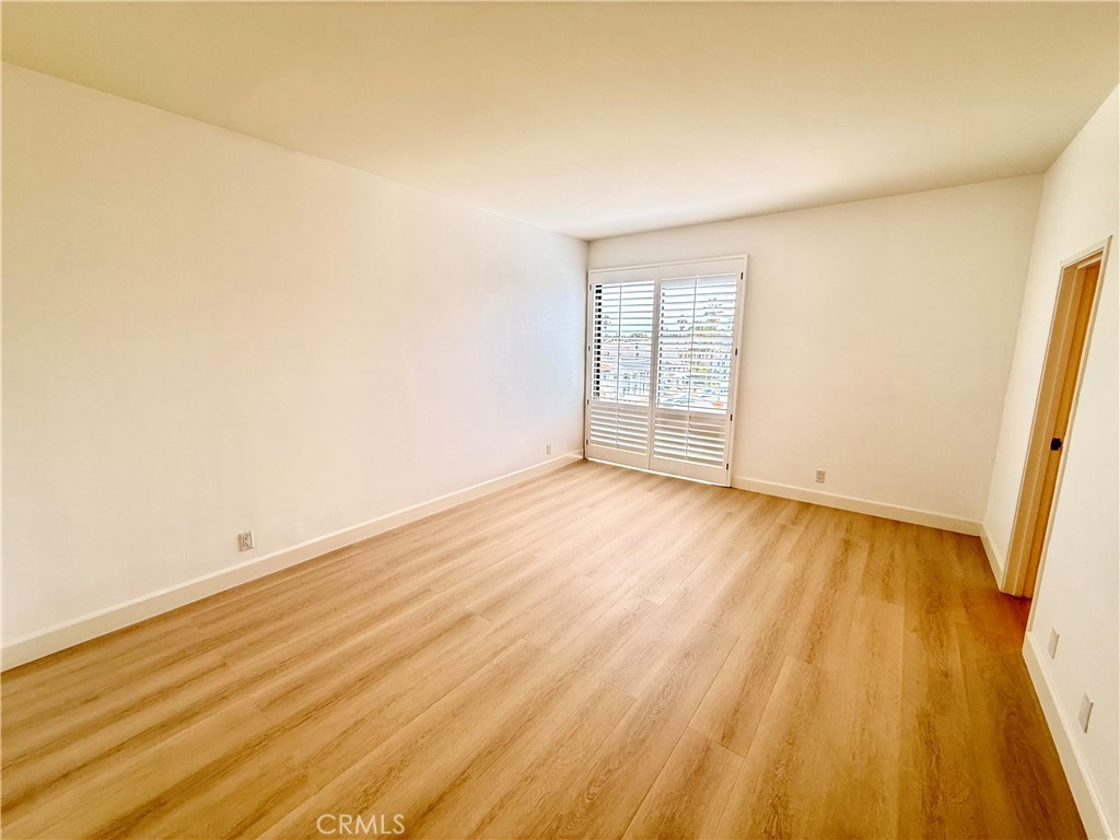 1310 E Ocean 407 Property Photo 25