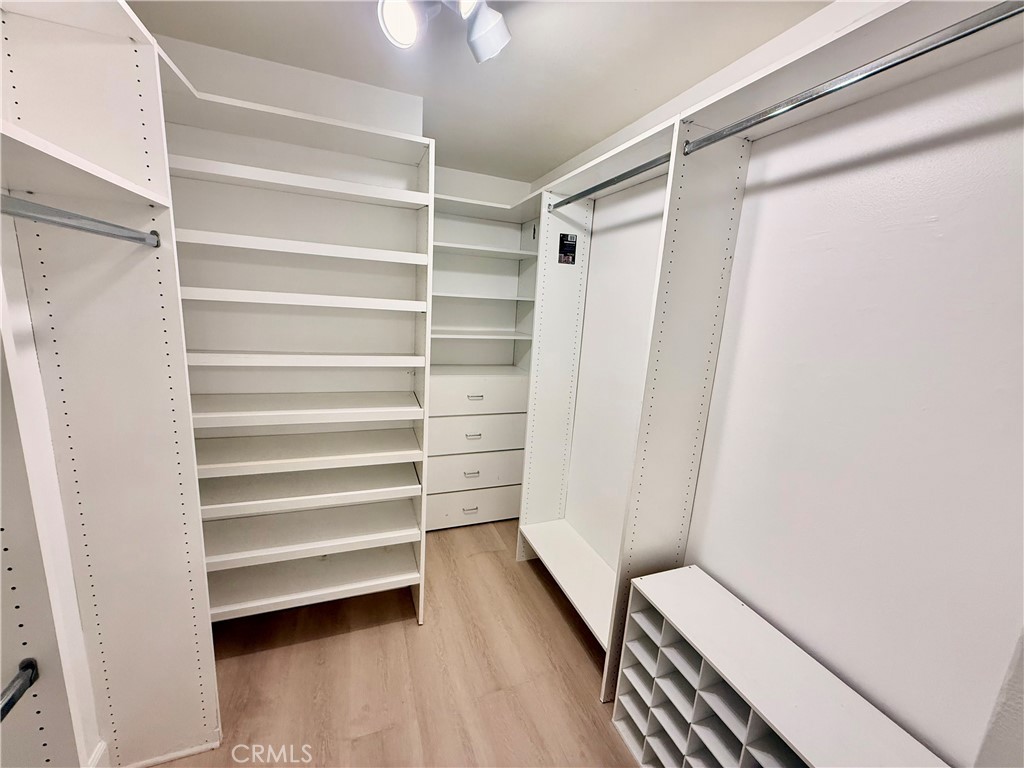 1310 E Ocean 407 Property Photo 29