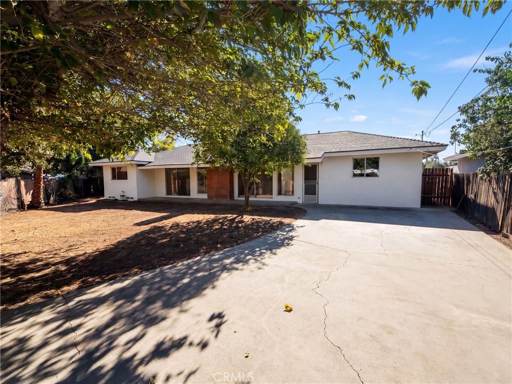 6623 Eva Place Property Photo 5