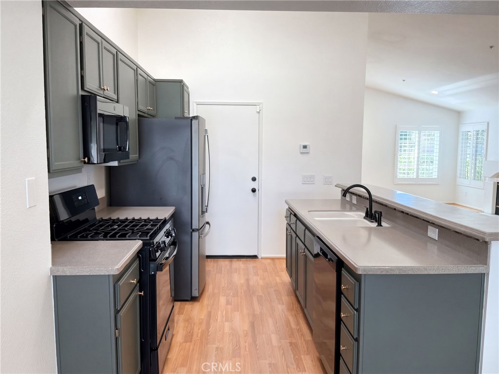 7776 Somerset Property Photo 2