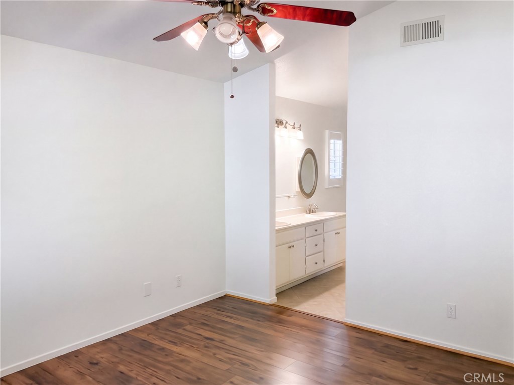 7776 Somerset Property Photo 4