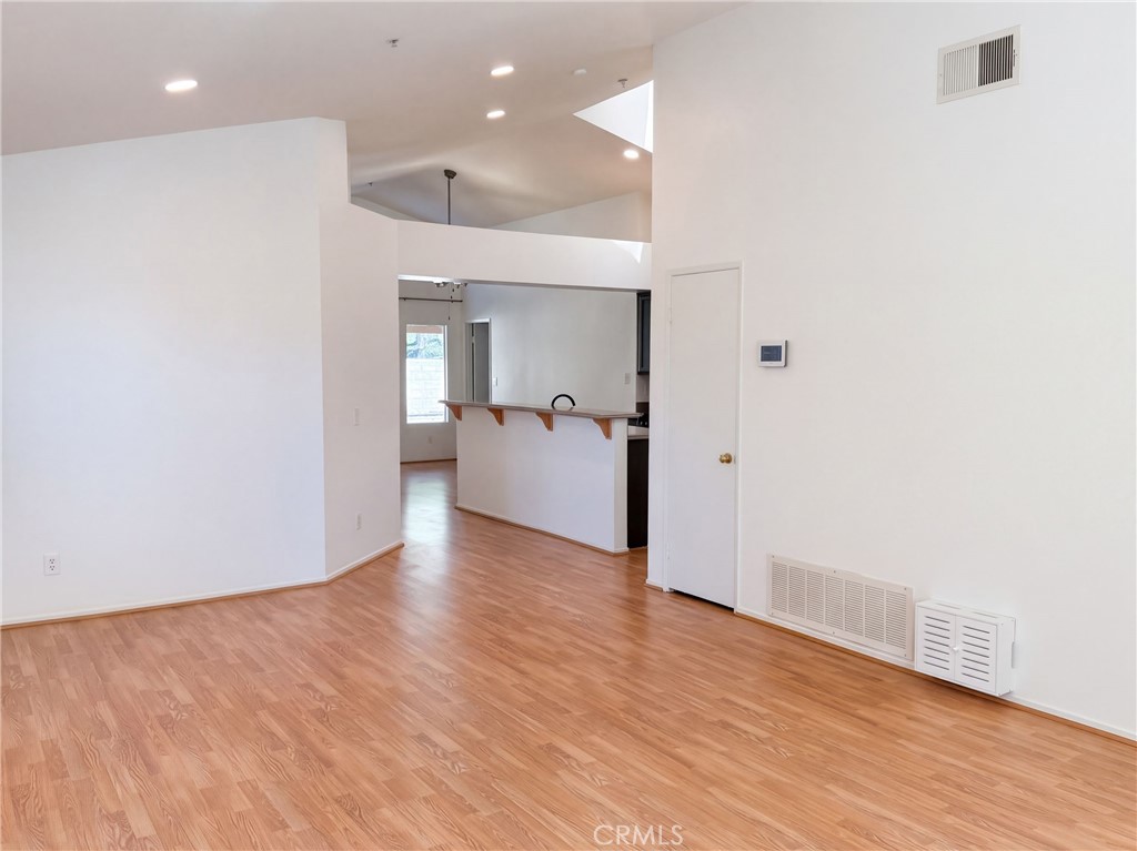 7776 Somerset Property Photo 7