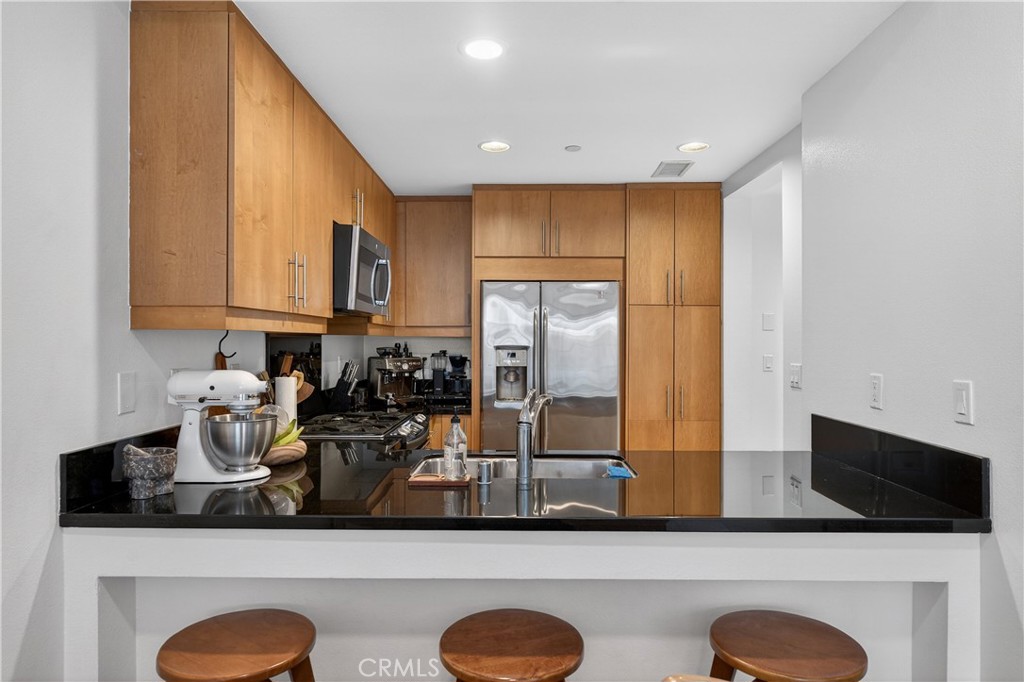 150 The Promenade N 415 Property Photo 12