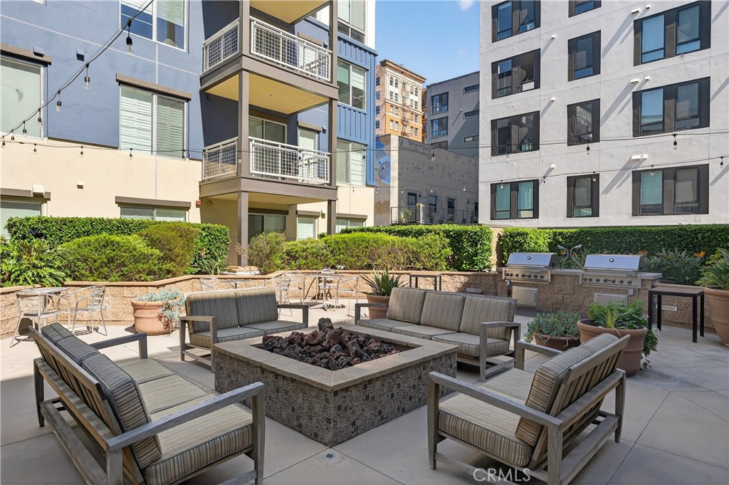 150 The Promenade N 415 Property Photo 34