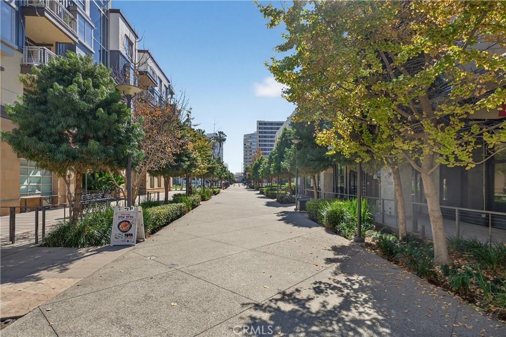 150 The Promenade N 415 Property Photo 42