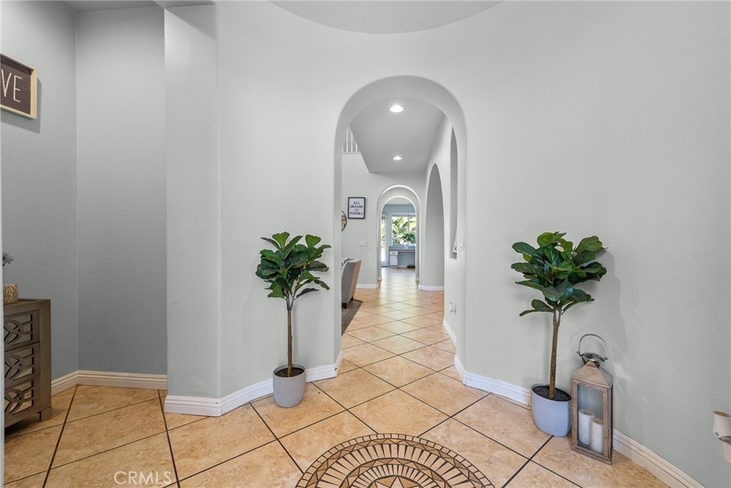 27654 Gladstone Drive Property Photo 14