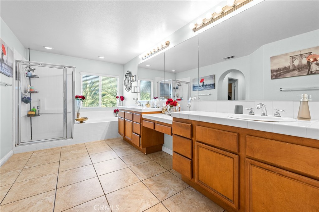 27654 Gladstone Drive Property Photo 35
