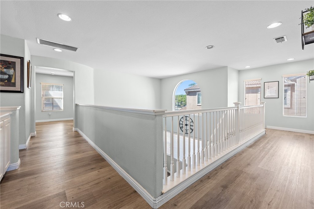 27654 Gladstone Drive Property Photo 48