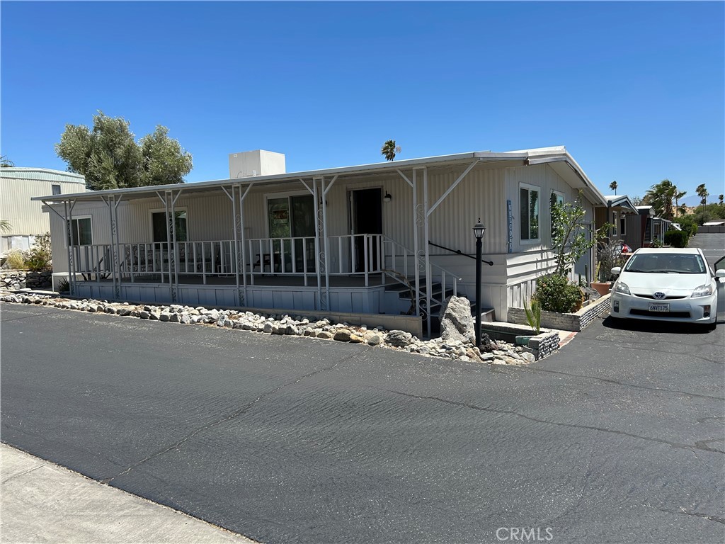 18555 Roberts Road 67 Property Photo 1