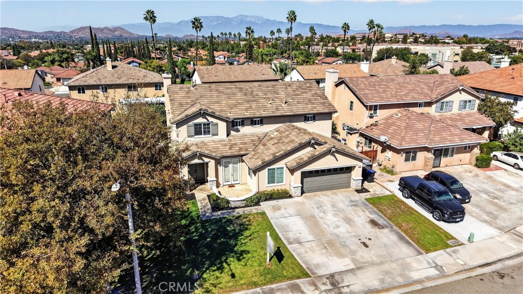 11123 Violet Court Property Photo 3