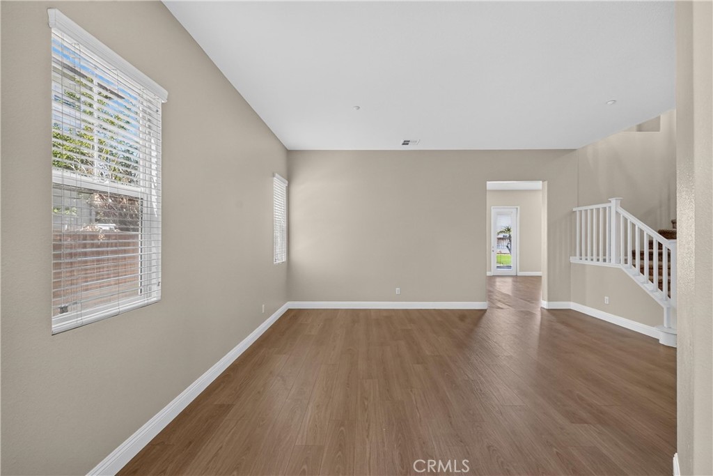 11123 Violet Court Property Photo 8