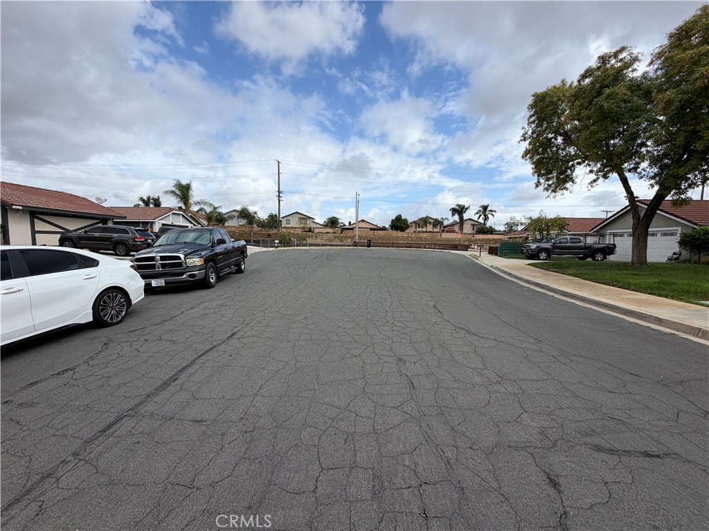 12984 Westbury Property Photo 3