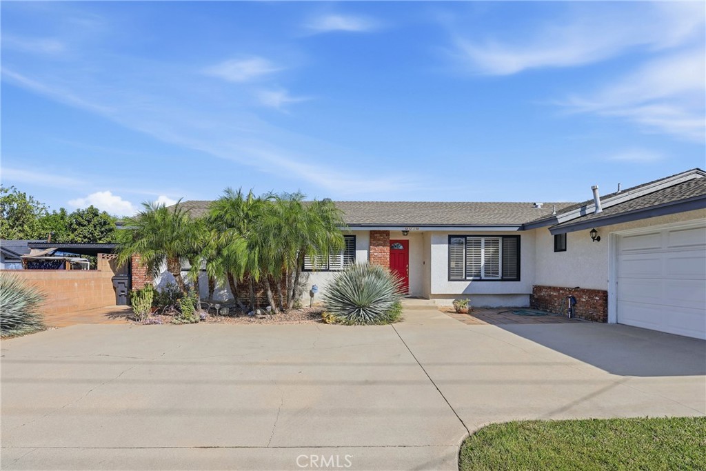 6076 Walnut Avenue Property Photo 4