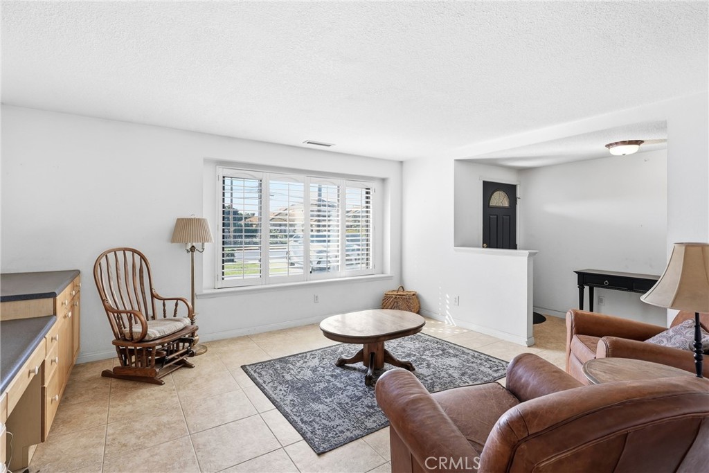 6076 Walnut Avenue Property Photo 11