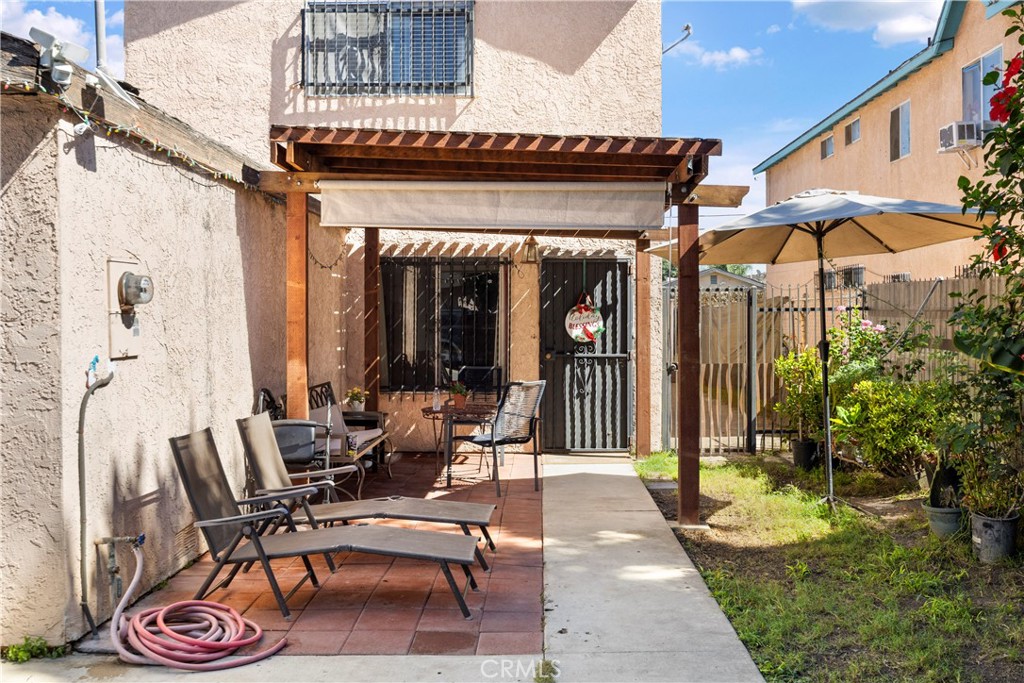 10616 Wilmington Property Photo 4