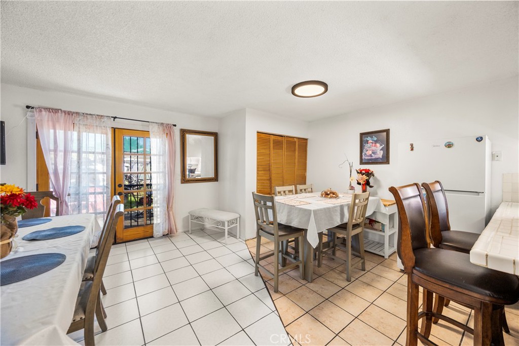 10616 Wilmington Property Photo 8