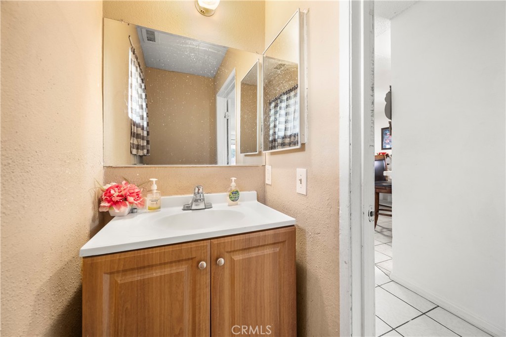 10616 Wilmington Property Photo 15