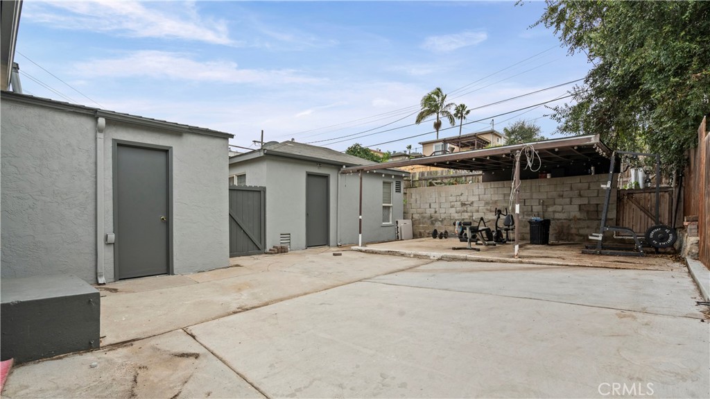 3641 Poe Street Property Photo 5