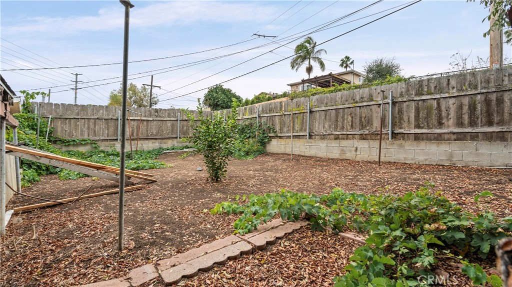 3641 Poe Street Property Photo 8