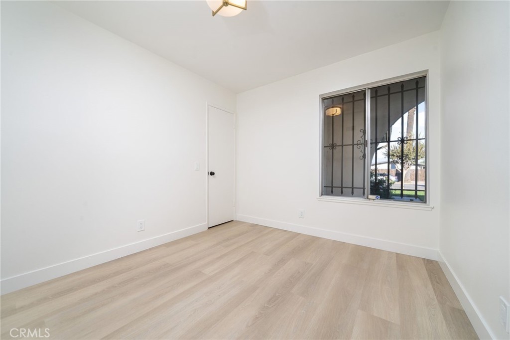 212 N Acacia Avenue Property Photo 14