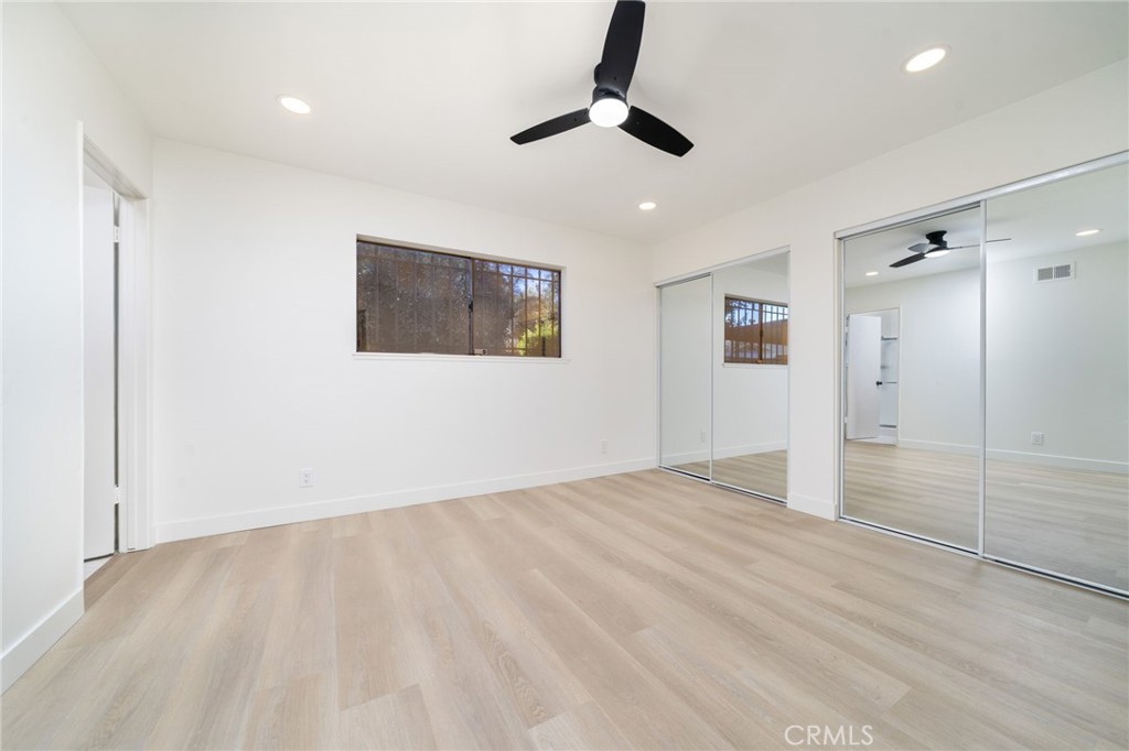 212 N Acacia Avenue Property Photo 17