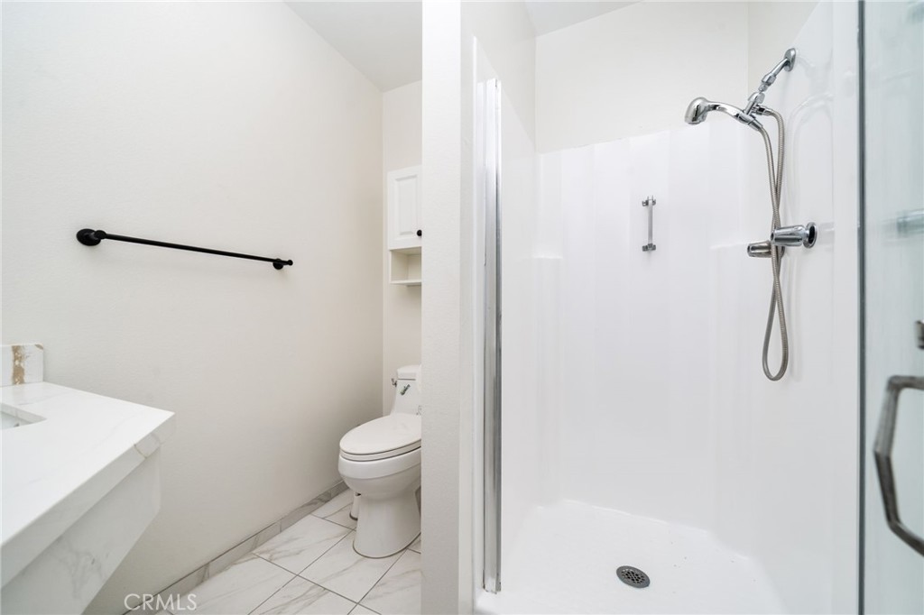 212 N Acacia Avenue Property Photo 19
