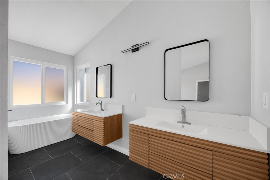 26124 Windemere Property Photo 15