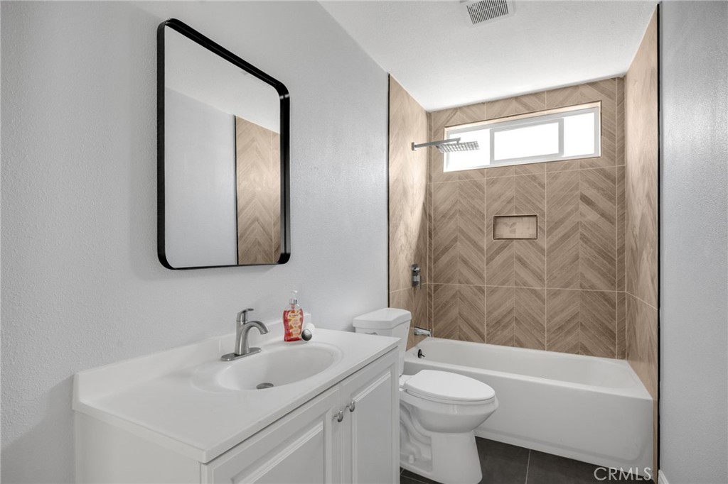 26124 Windemere Property Photo 16