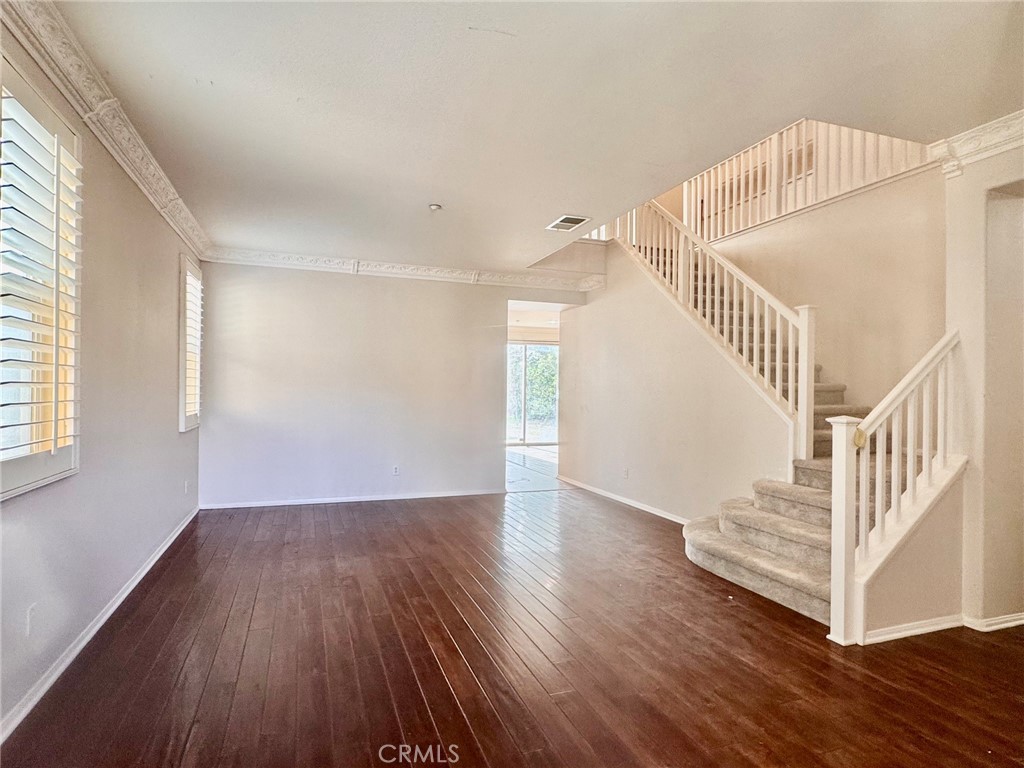 6274 S Kingsmill Court Property Photo 2