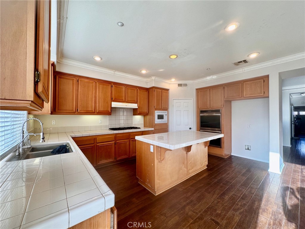 6274 S Kingsmill Court Property Photo 5
