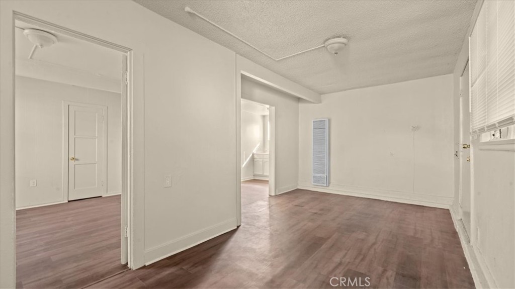 5429 2nd Property Photo 10