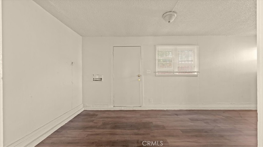 5429 2nd Property Photo 11