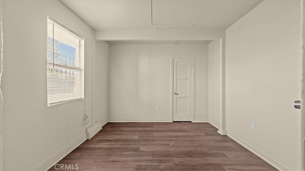 5429 2nd Property Photo 19