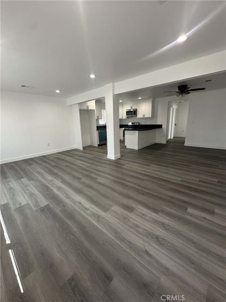 426 W Avenida Cerca Property Photo 3