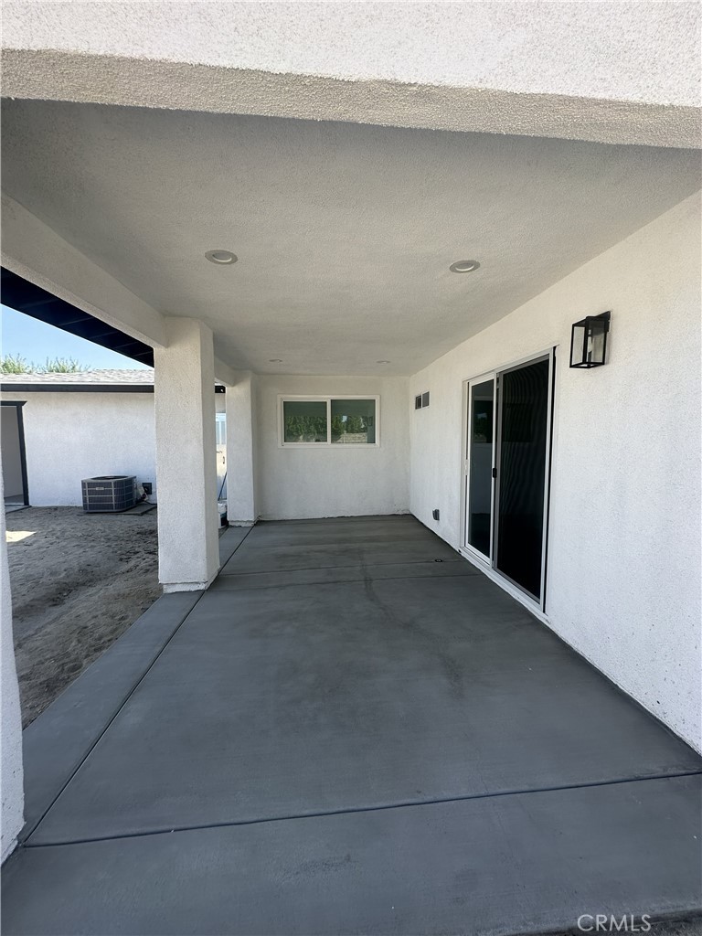 426 W Avenida Cerca Property Photo 16