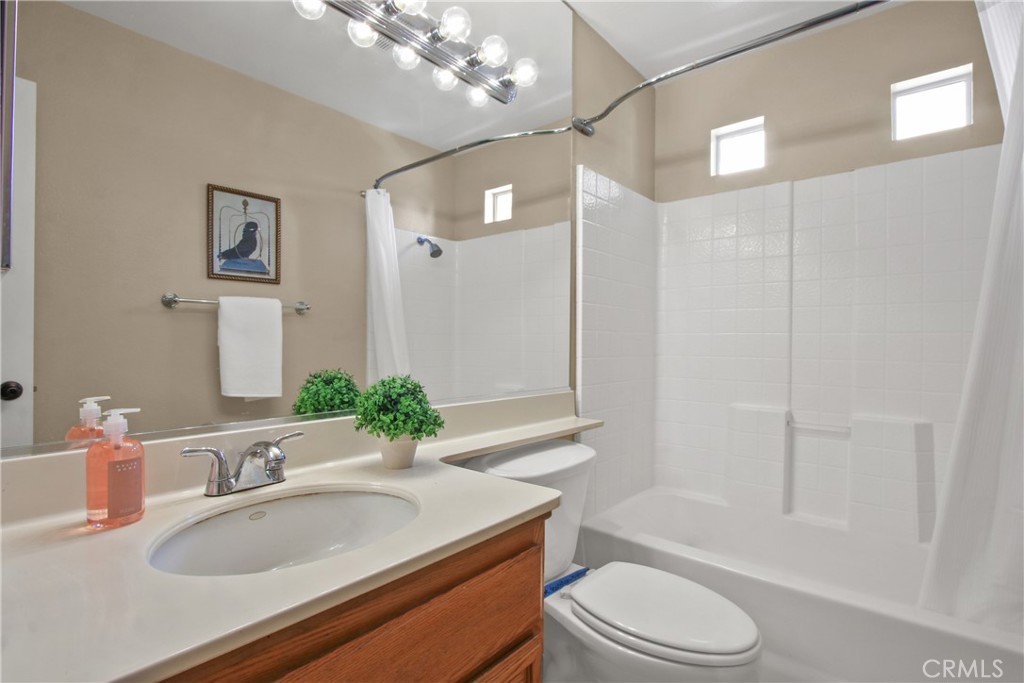 904 Turner N 17 Property Photo 11